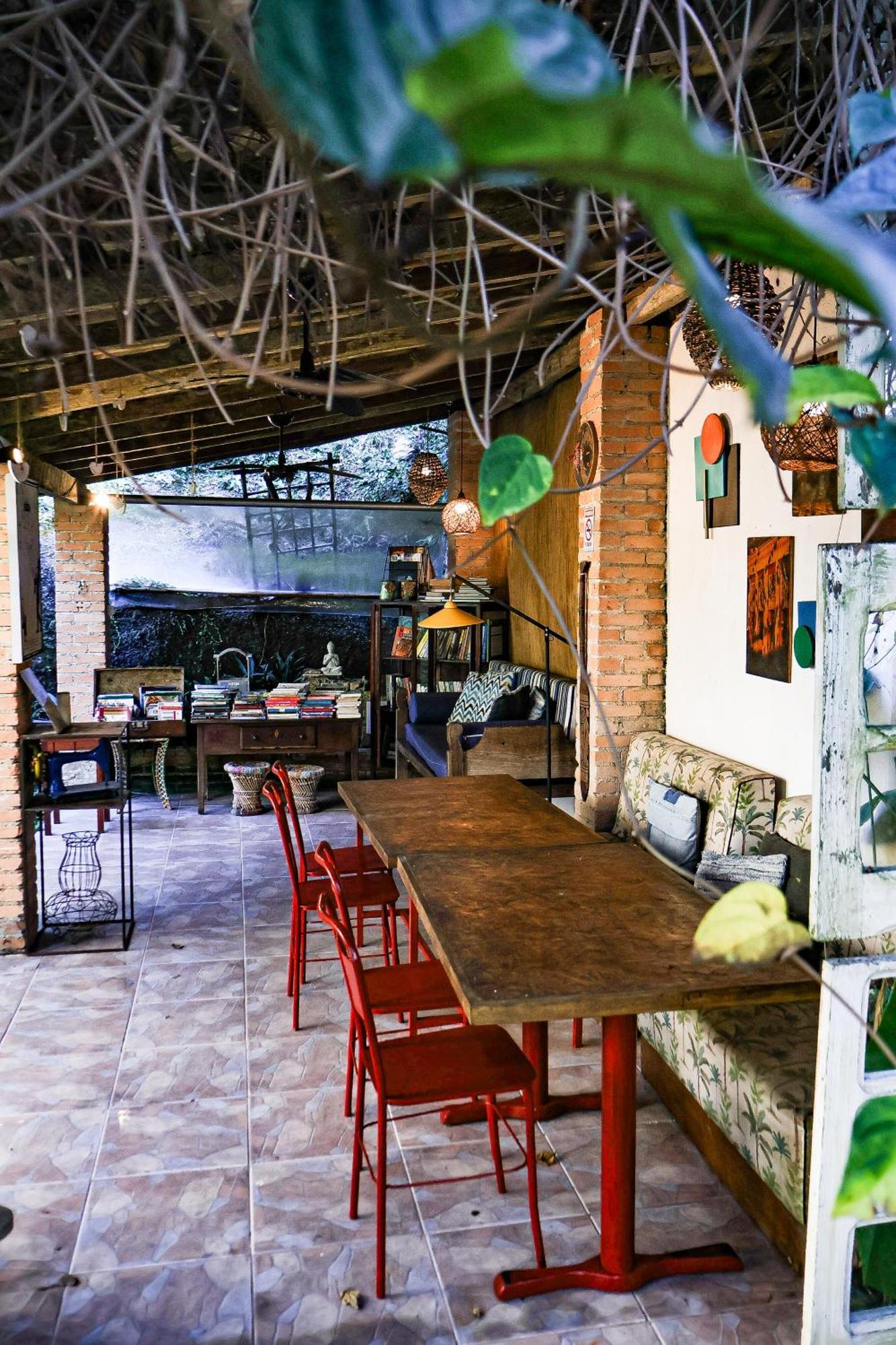 Com Verso E Prosa Repouso E Cafe Araquari Exterior foto
